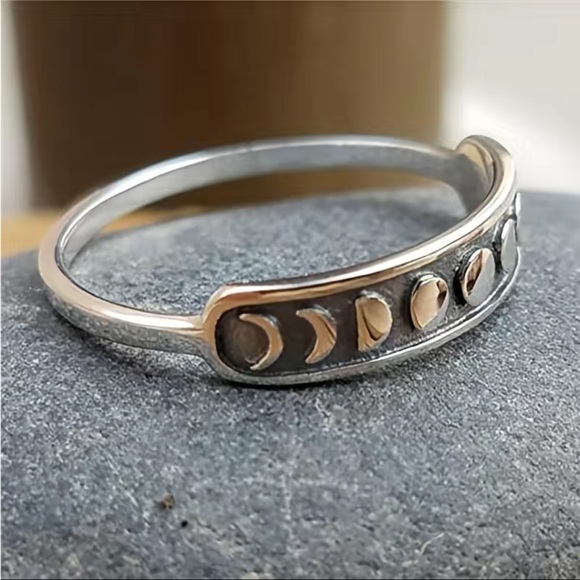 NIB✨ Sterling Silver 925 Moon Phases Boho Ring size 8 - Picture 8 of 15